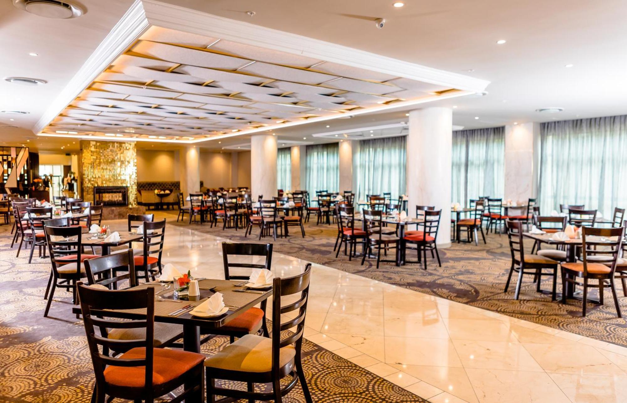 Southern Sun Sandton Johannesburg Exterior photo